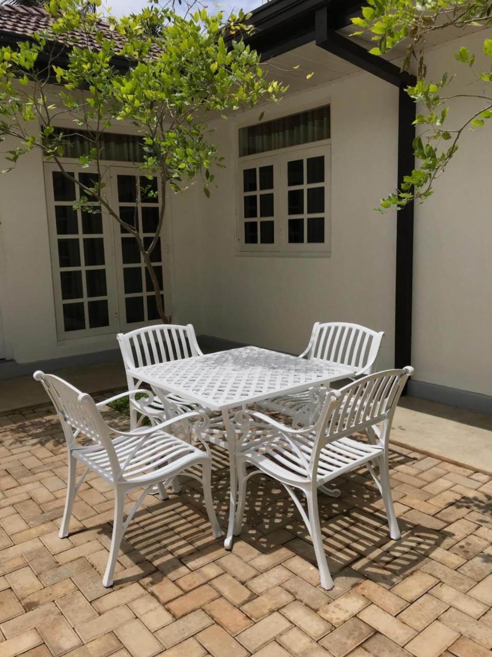 Royal White Tourist Rest Hotel Anuradhapura Luaran gambar