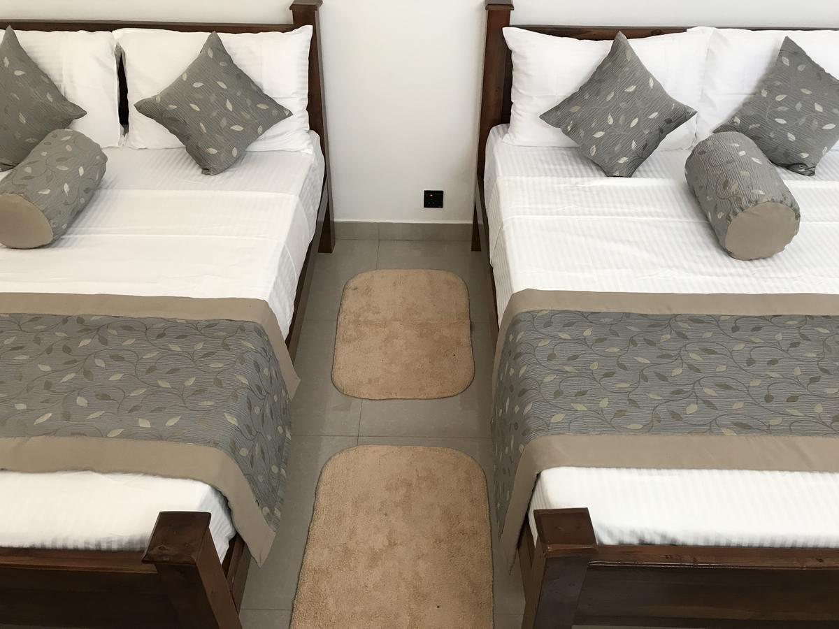 Royal White Tourist Rest Hotel Anuradhapura Luaran gambar